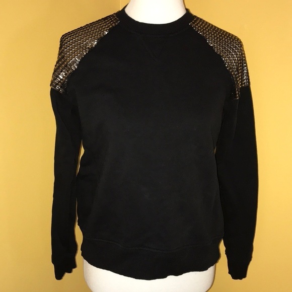 2/$25 Forever 21 black sweatshirt - Picture 1 of 6